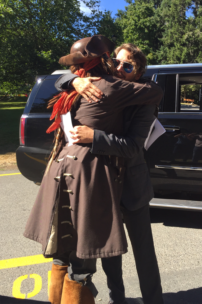 Johnny Depp hug 3